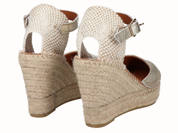 1632 Elista Sahara_3.jpg