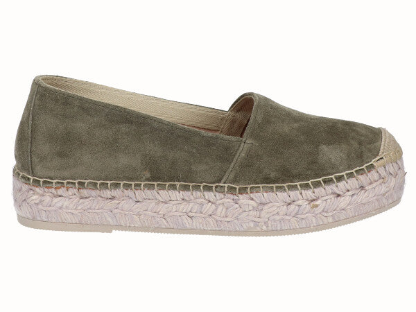 1726 Vitelo Militar Web ECI_1.jpg