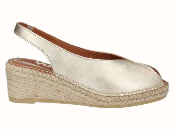 2200 Elista Sahara_1.jpg