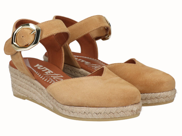 2319 Vitelo Camello_2.jpg