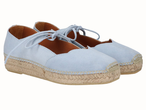 Alpargata Plana Piel Celeste con Cordones