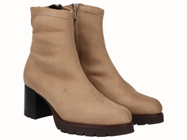 8323 Licra Suede Sand_2.jpg